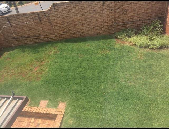 2 BEDROOM PROPERTY TO RENT IN WILGEHEUWEL